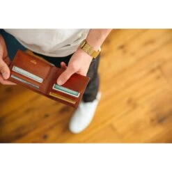 Bosca Old Leather 8 Pocket Deluxe Executive Wallet -Eagle Creek || Tumi Sales Bosca Old Leather 8 Pocket Deluxe Executive Wallet 8