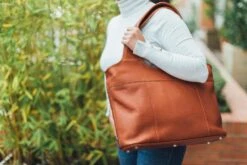 Piel Leather Laptop Hobo 22 Piel Leather Laptop Hobo -Eagle Creek || Tumi Sales Piel Leather Laptop Hobo 11