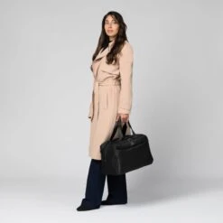 Travelpro Crew Classic UnderSeat Tote -Eagle Creek || Tumi Sales Travelpro Crew Classic UnderSeat Tote 19