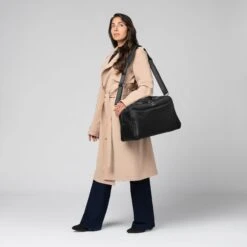 Travelpro Crew Classic UnderSeat Tote -Eagle Creek || Tumi Sales Travelpro Crew Classic UnderSeat Tote 20