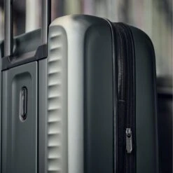 Victorinox Airox Advanced Medium Hardside Case -Eagle Creek || Tumi Sales Victorinox Airox Advanced Medium Hardside Case 19