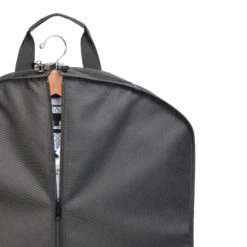 Wally Bags 40-inch Garment Bag With Pockets -Eagle Creek || Tumi Sales Wally Bags 40 inch Garment Bag with Pockets 4
